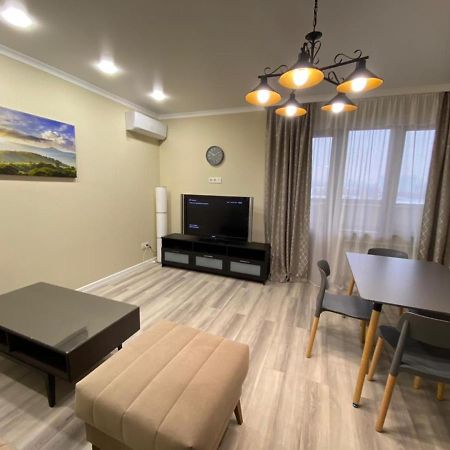 Vip Apartment Mountain View Алма Ата Екстериор снимка